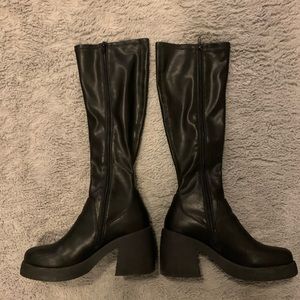 Steve Madden platform boots